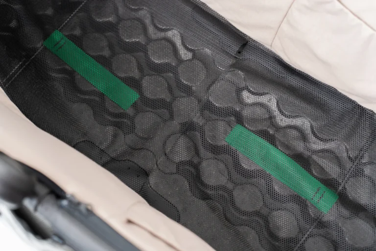 Ventilated layer under the mattress